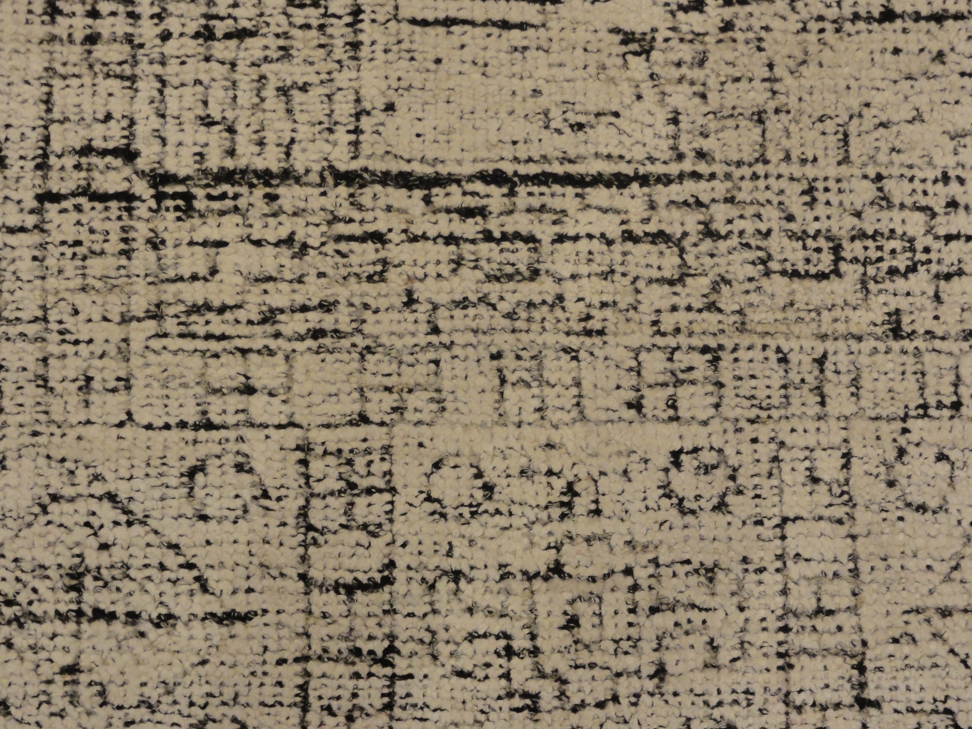 33021 Modern White Black Rug