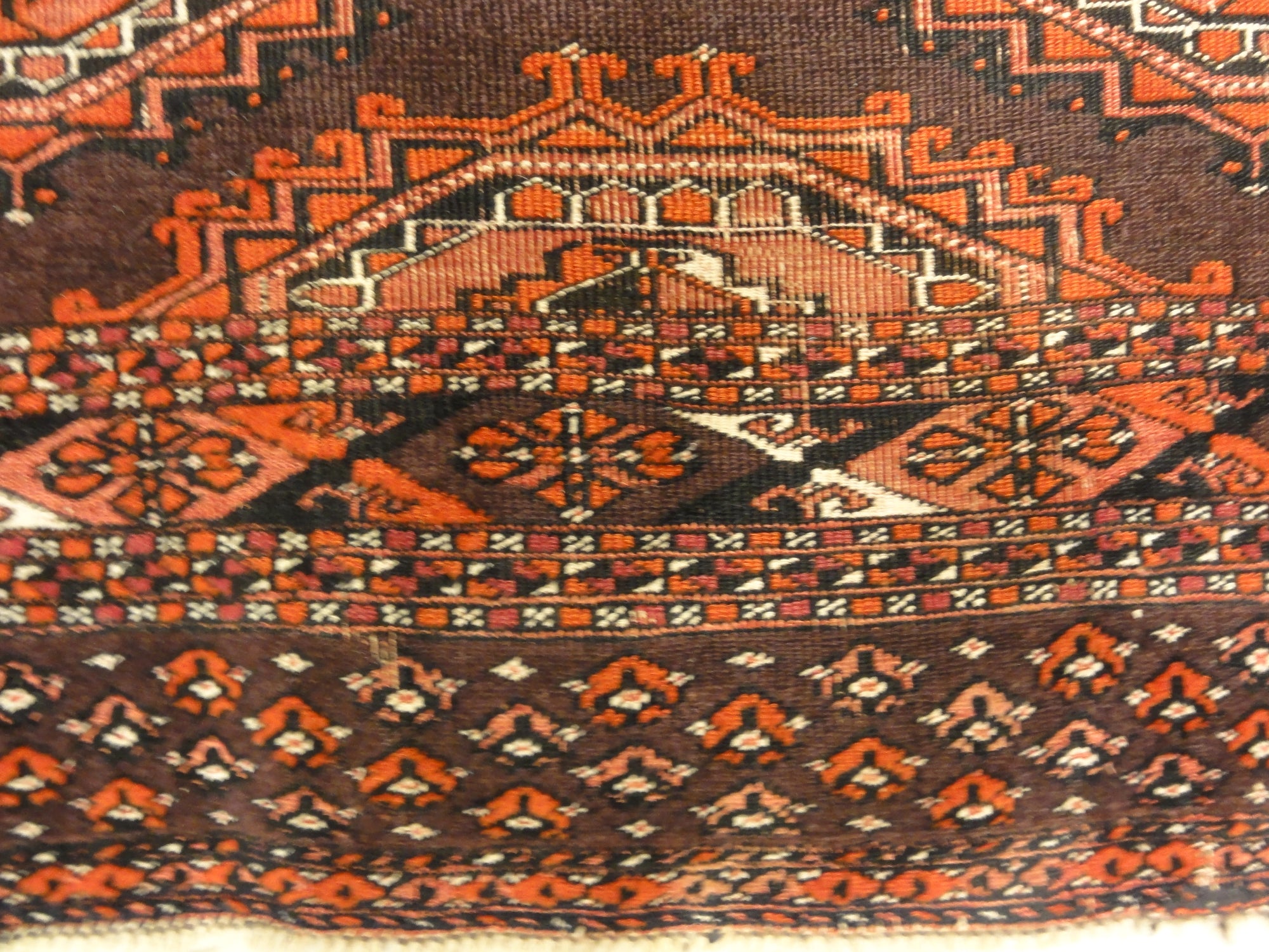 30151 Antique Salor Juval Turkoman Wool