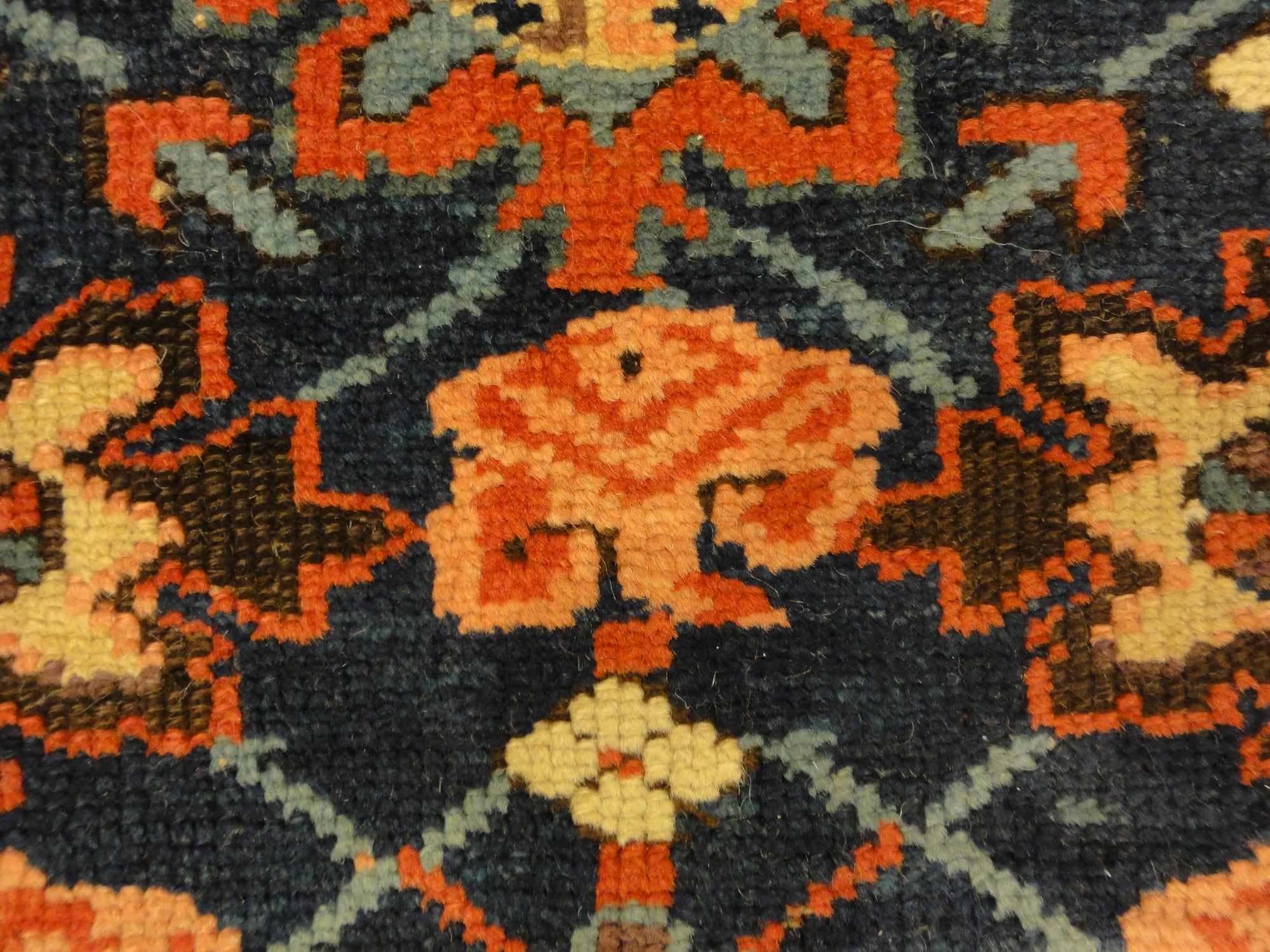 30489 Antique Seichur Kuba Western Flowers Rug