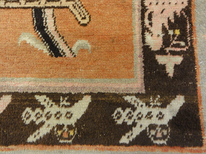 Oushak rugs began just south of Istanbul, Turkey, named after the town: Oushak. The Oushak carpet is Persian-influenced unlike most Turkish rugs. The town of Oushak has produced Turkish rugs ever since the 15th century.