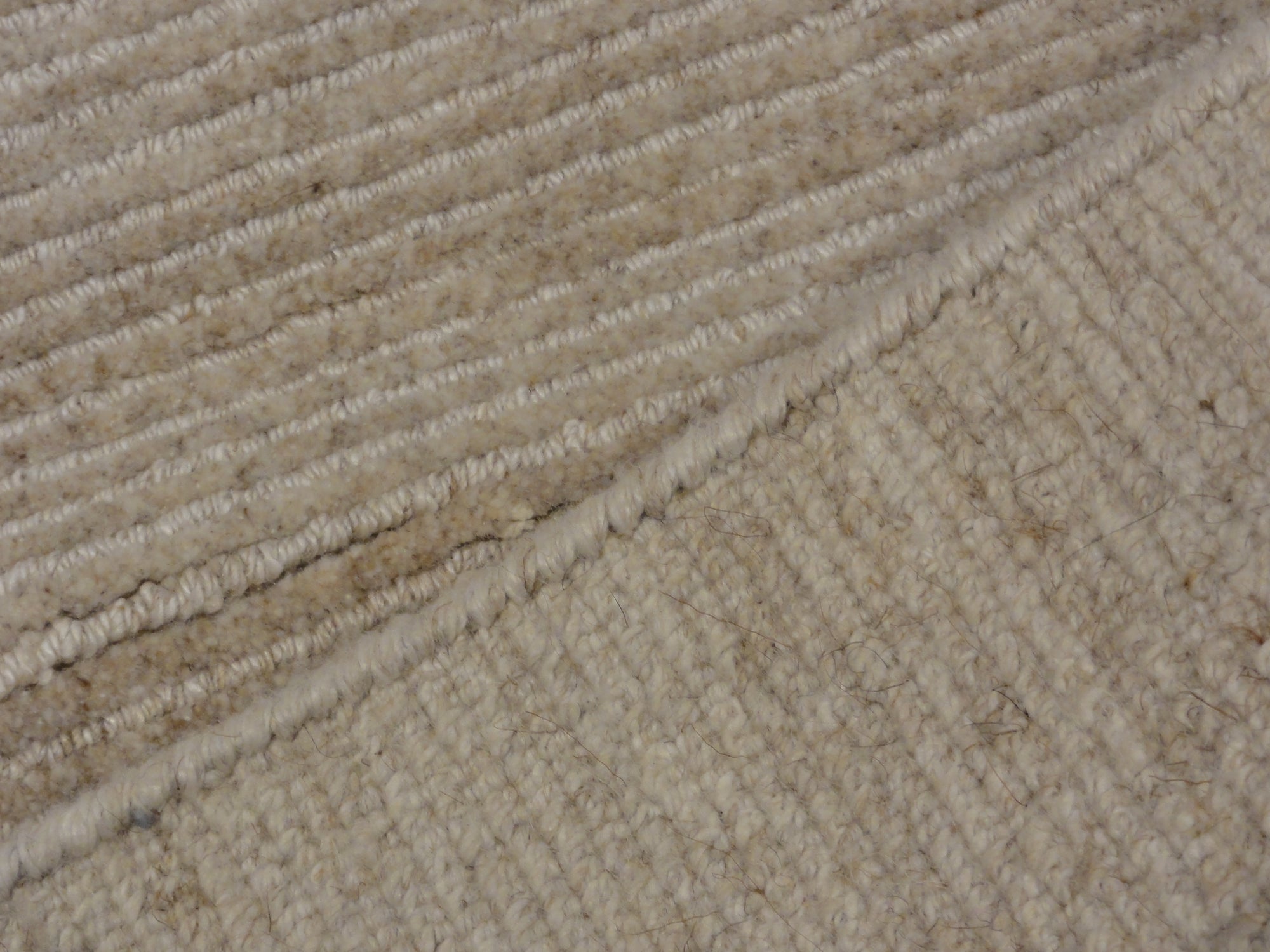 32917 Modern Stripe Rug