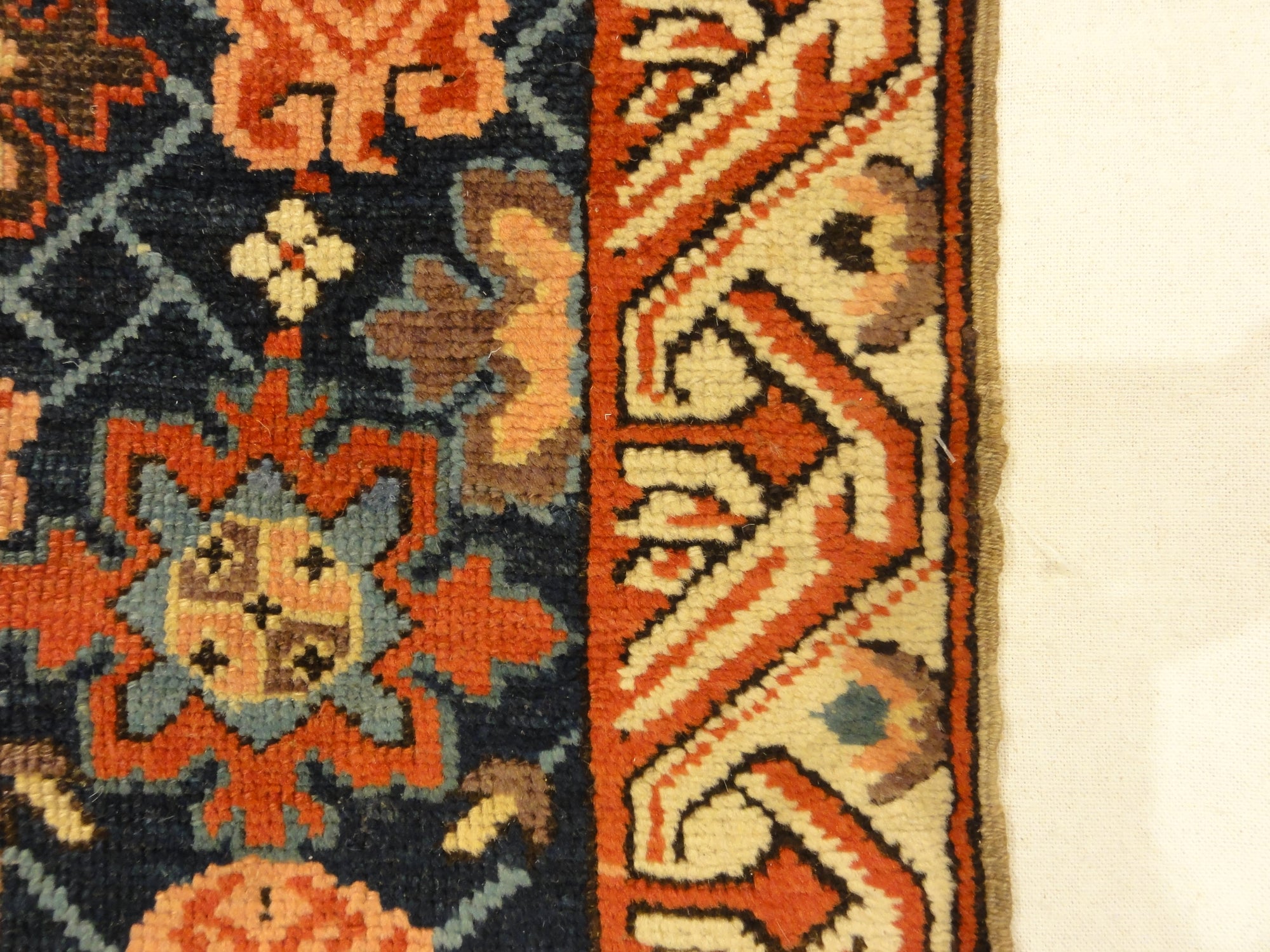 30489 Antique Seichur Kuba Western Flowers Rug