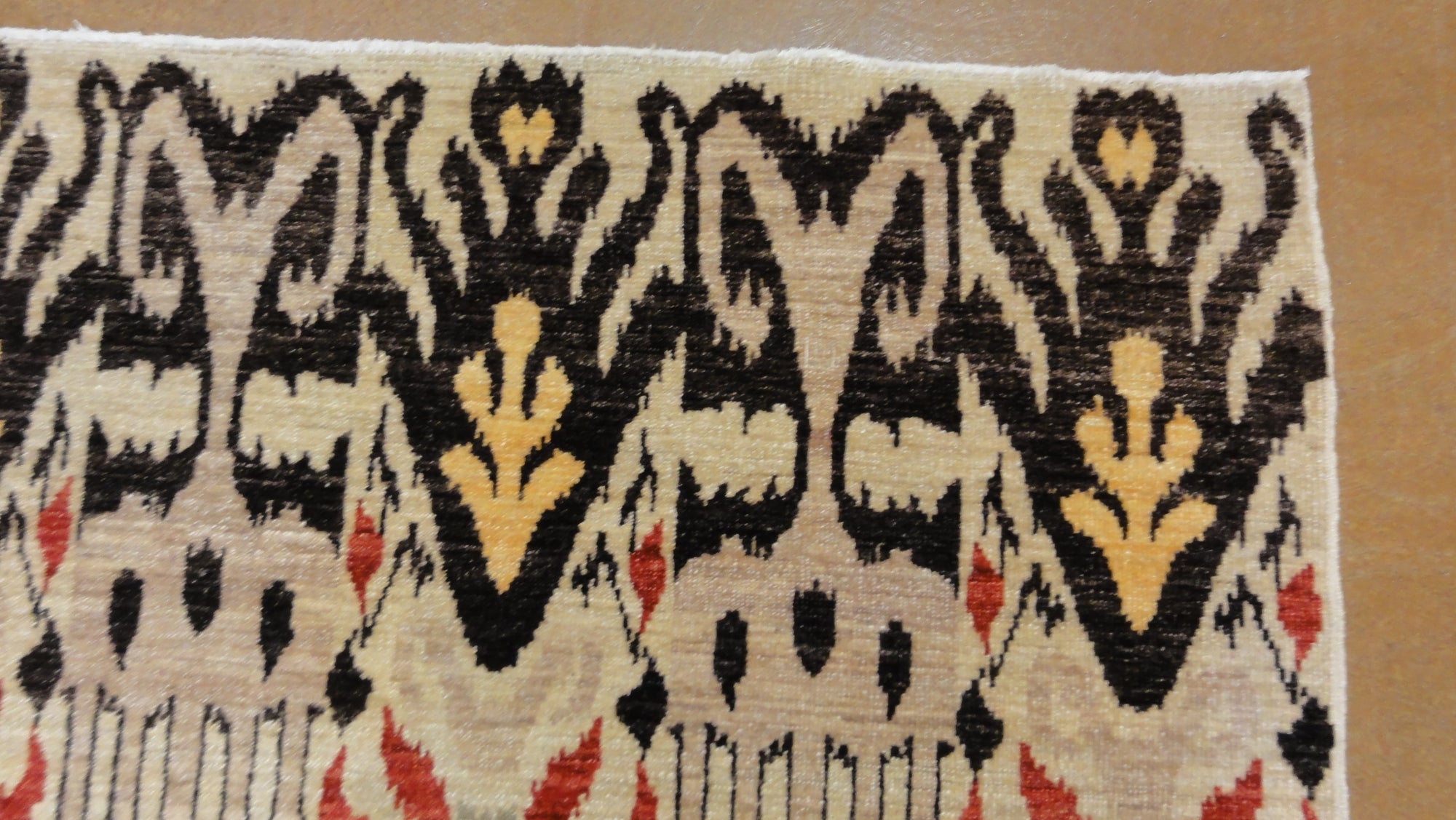 Ikat Rug 34722