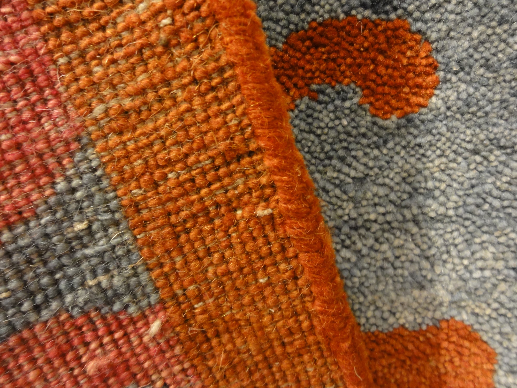 29143 Ikat rug Uzbak textile design