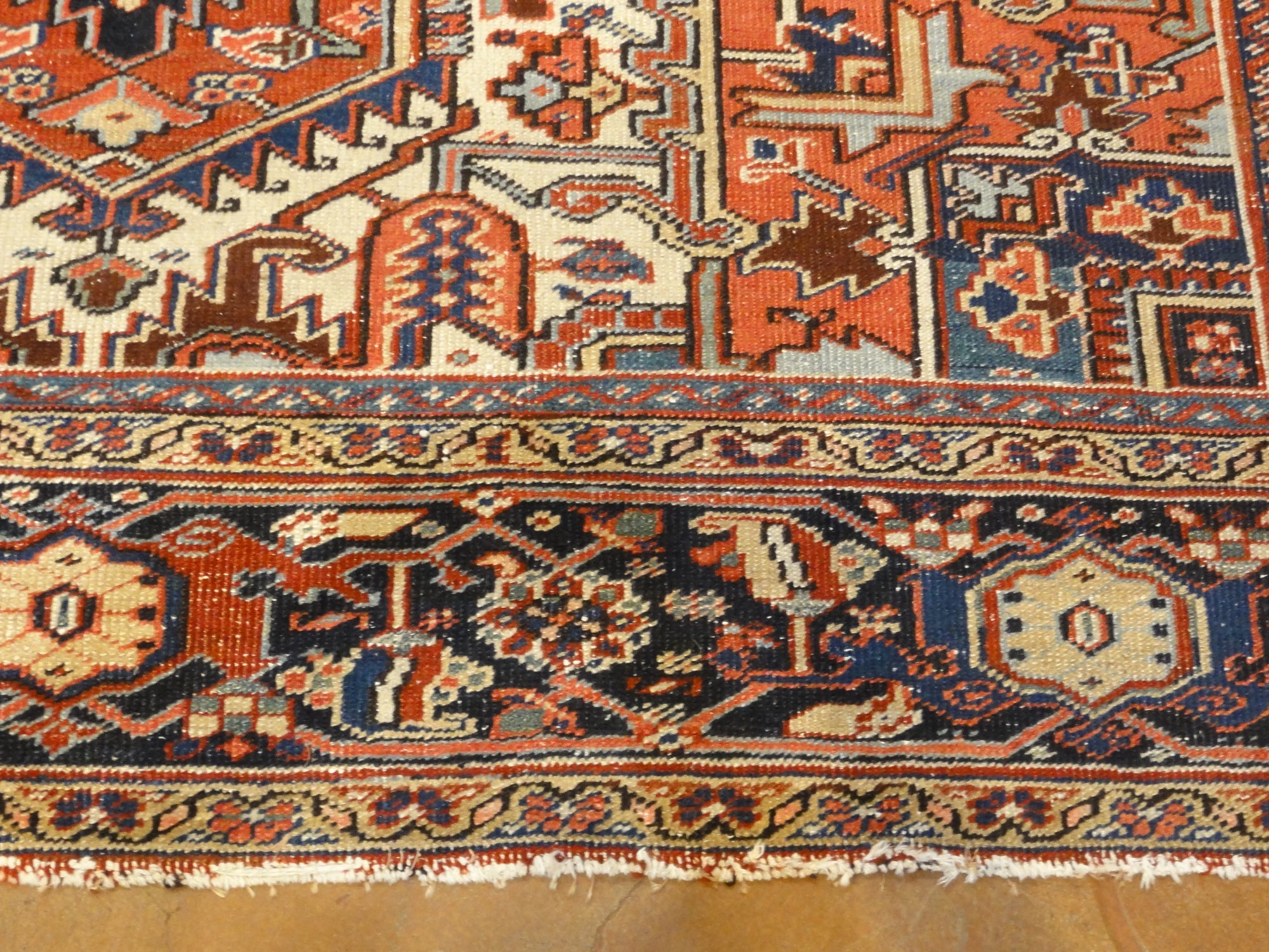 Antique Heriz Rug 37226