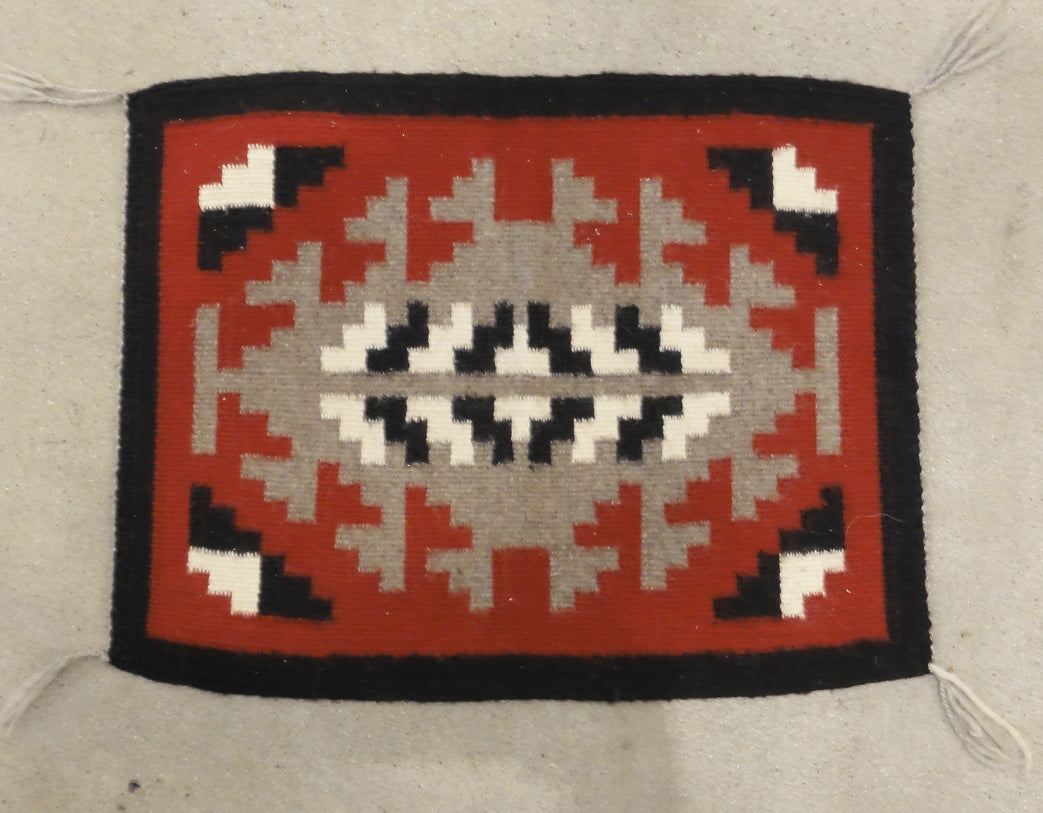 28495 American Native Navajo