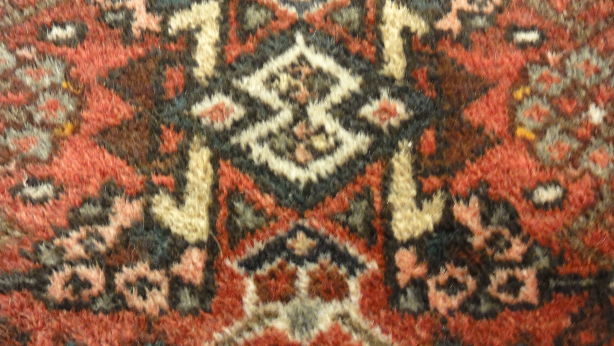 34676 Hamedan Rug