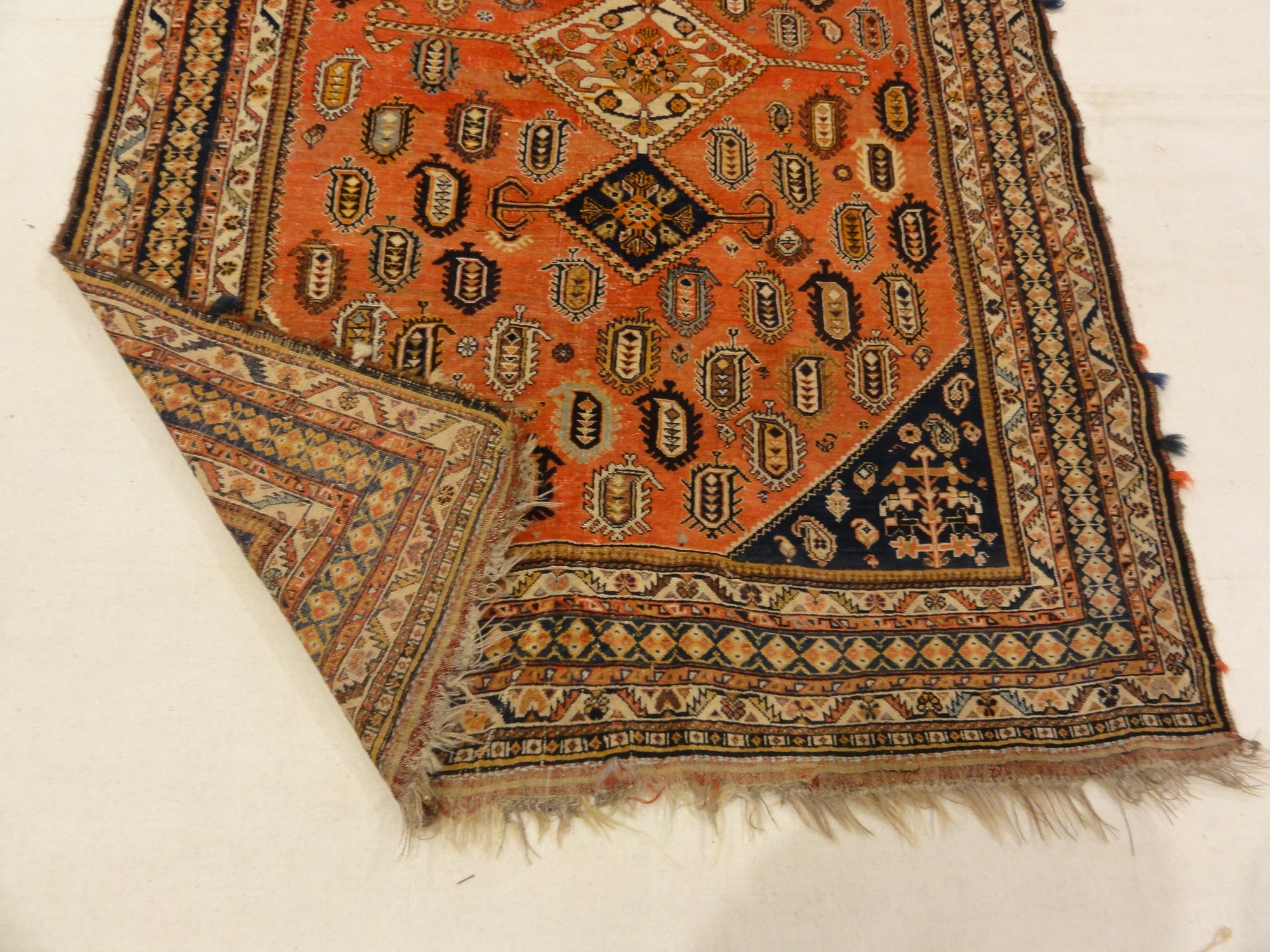 29856 important Antique Qashqai gift of the Khan with silk wefts in perfect conservation ca. 1870