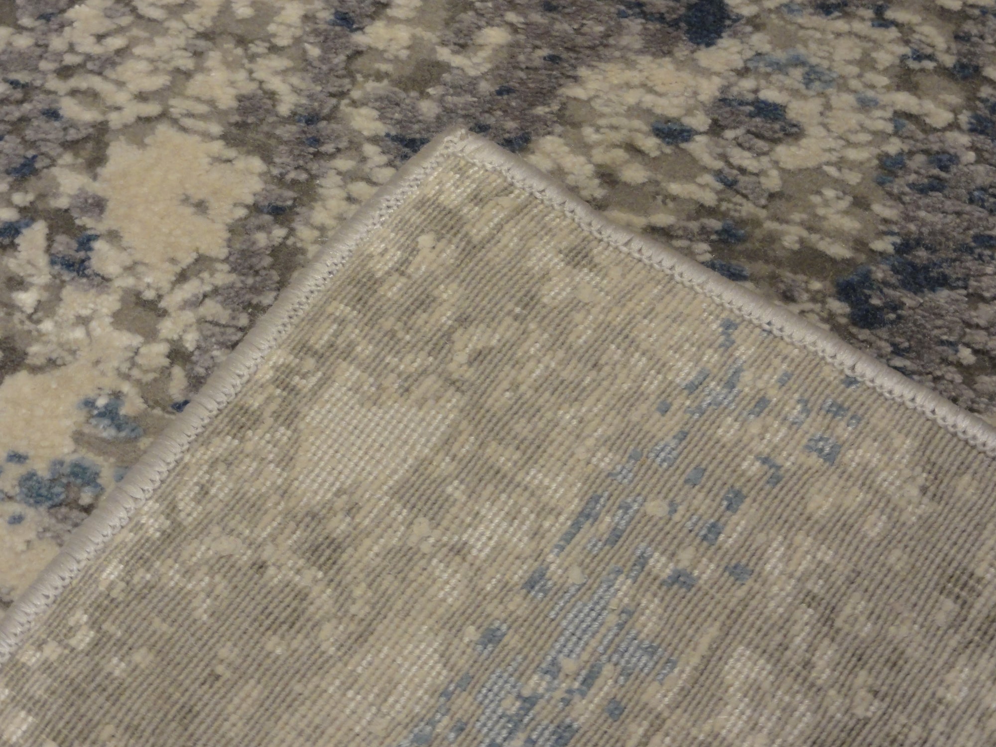 33003 Modern Ivory Ocean Rug