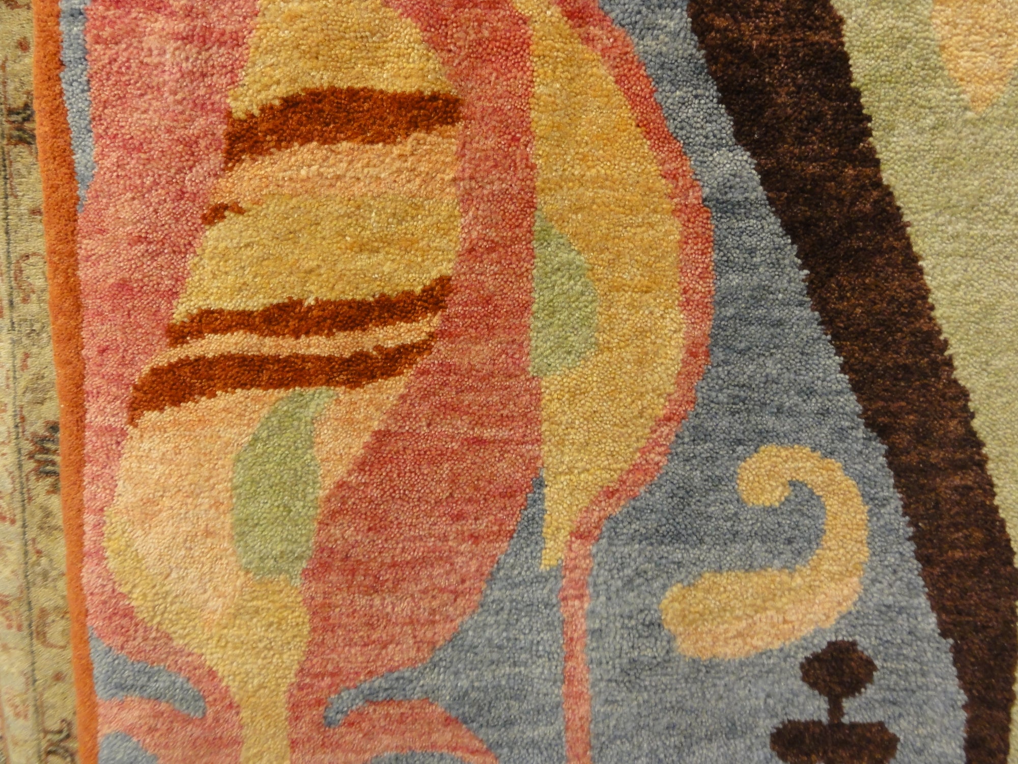 29143 Ikat rug Uzbak textile design
