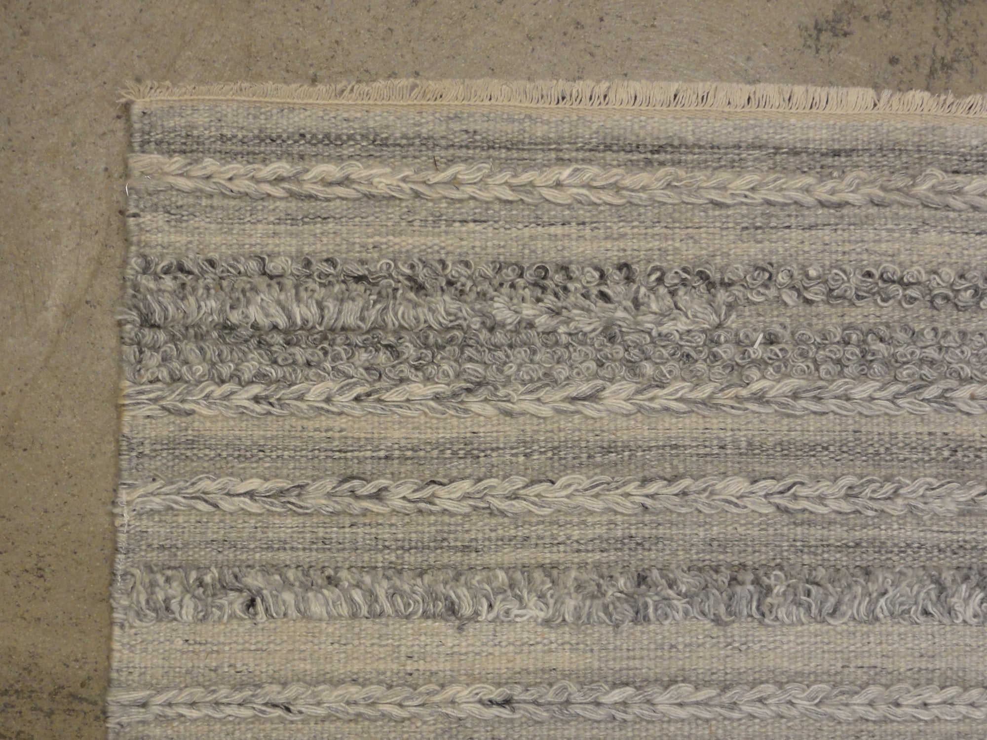 32975 Modern Grey Rug