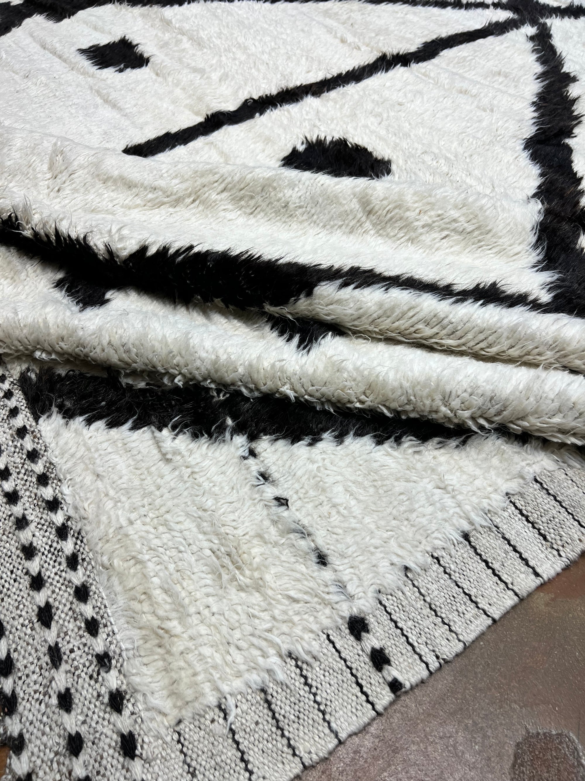 Authentic Atlas Mountain 34014