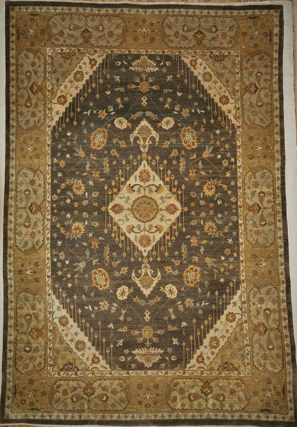 Fine Kazak rugs and more oriental carpet 29181-