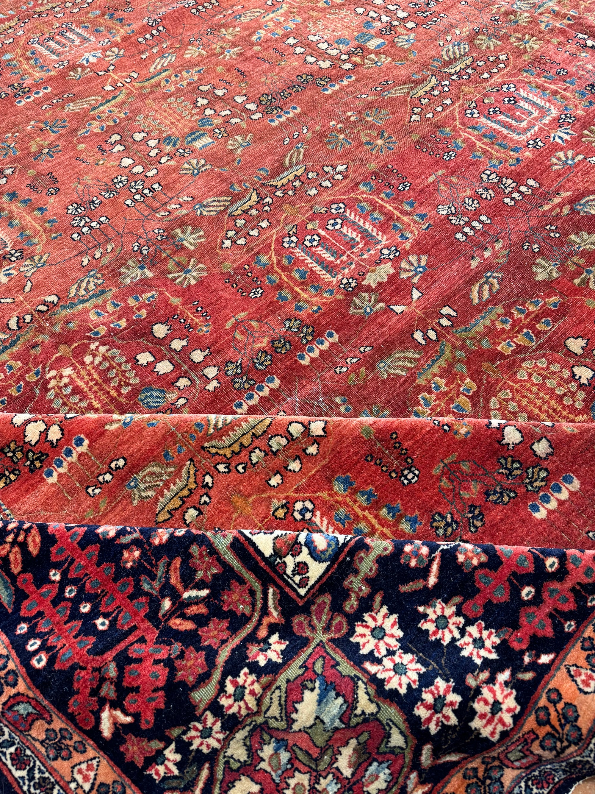 33258 Antique Sarouk Farahan in perfect condition