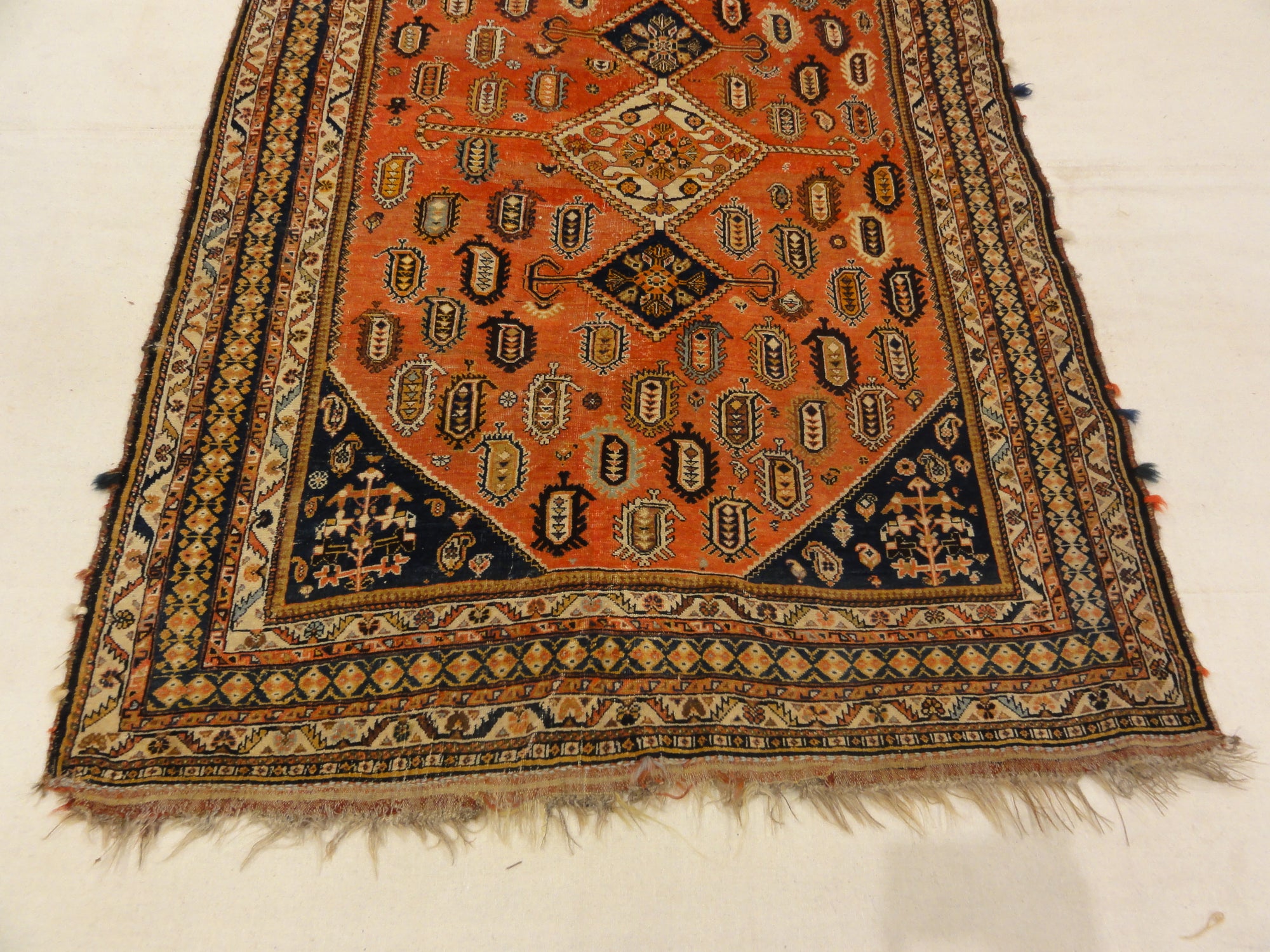 29856 important Antique Qashqai gift of the Khan with silk wefts in perfect conservation ca. 1870