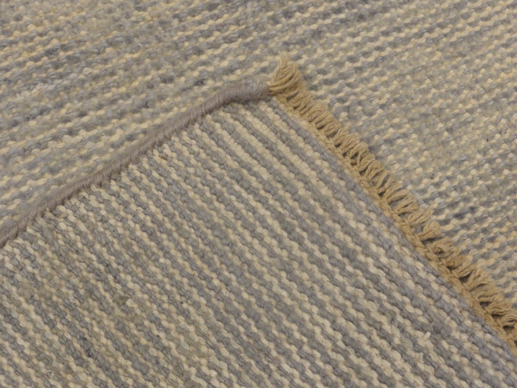 30432 Plain Modern Rug