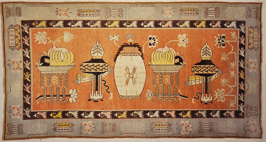 Oushak rugs began just south of Istanbul, Turkey, named after the town: Oushak. The Oushak carpet is Persian-influenced unlike most Turkish rugs. The town of Oushak has produced Turkish rugs ever since the 15th century.