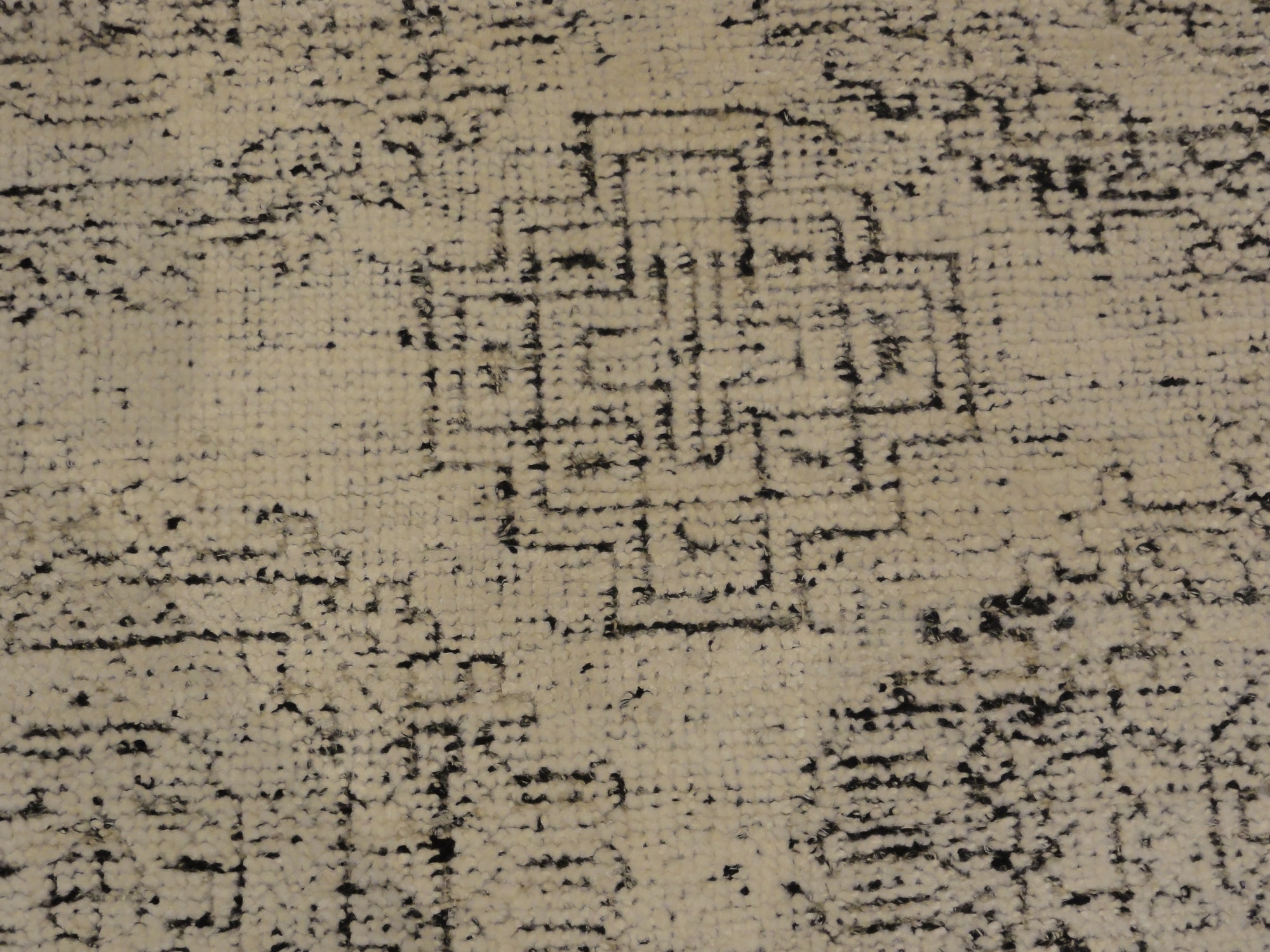 33021 Modern White Black Rug