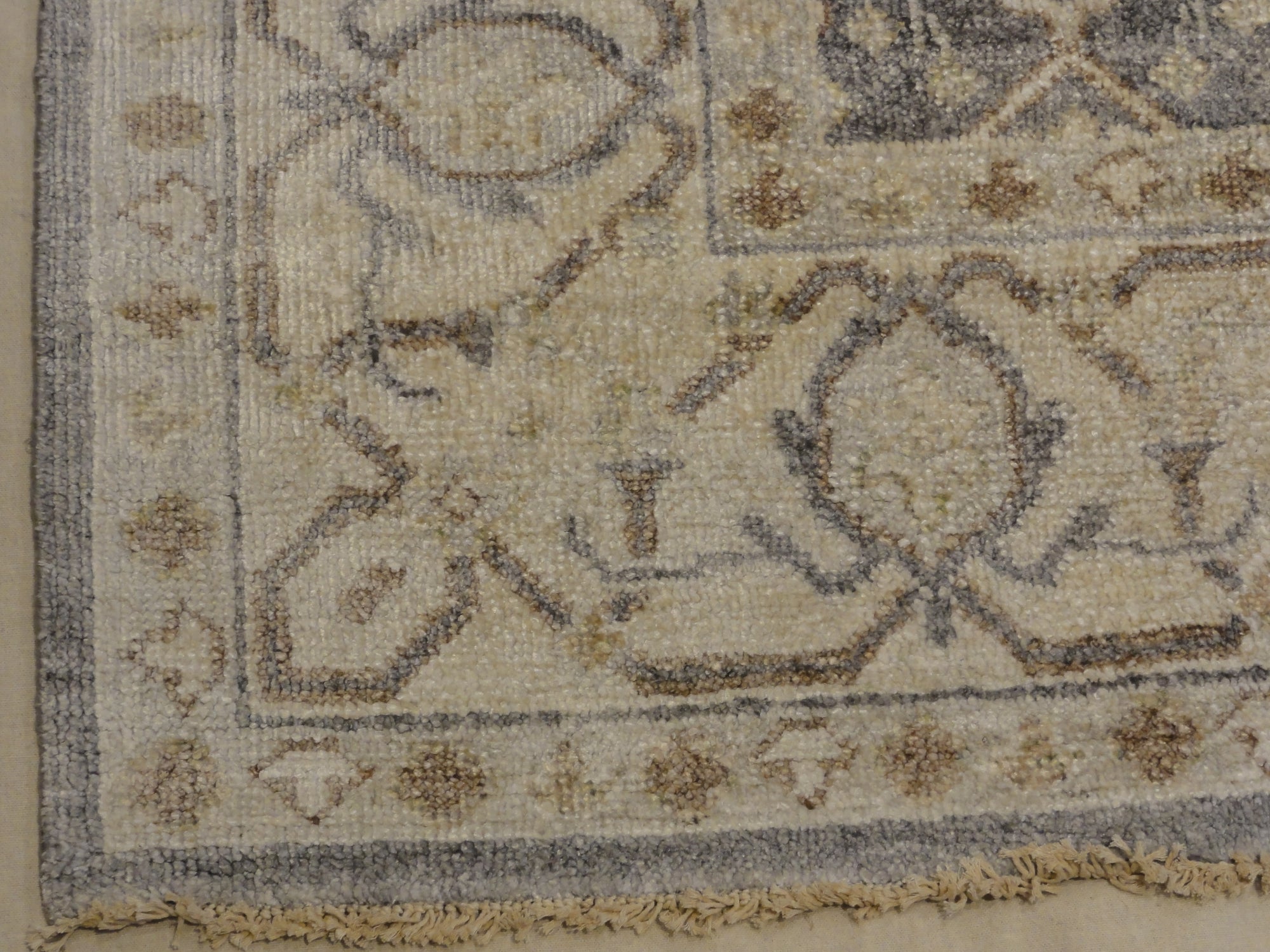 30659 Sari Grey Silk