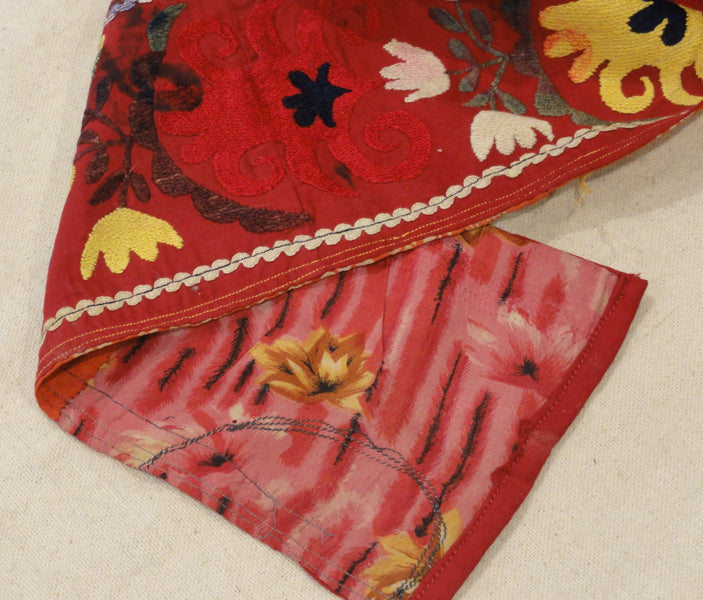 31757 Suzani Tent Decor