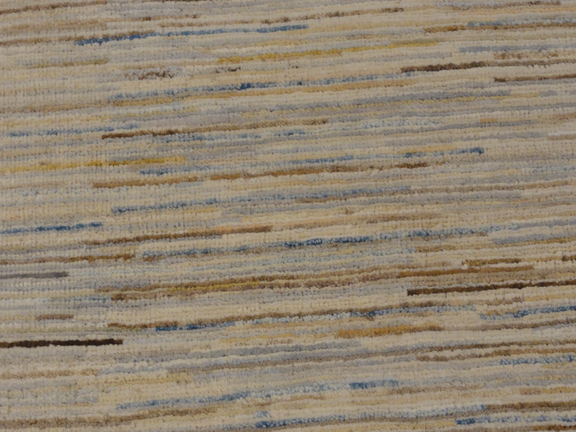 33149 Ziegler & Co Leesa Modern