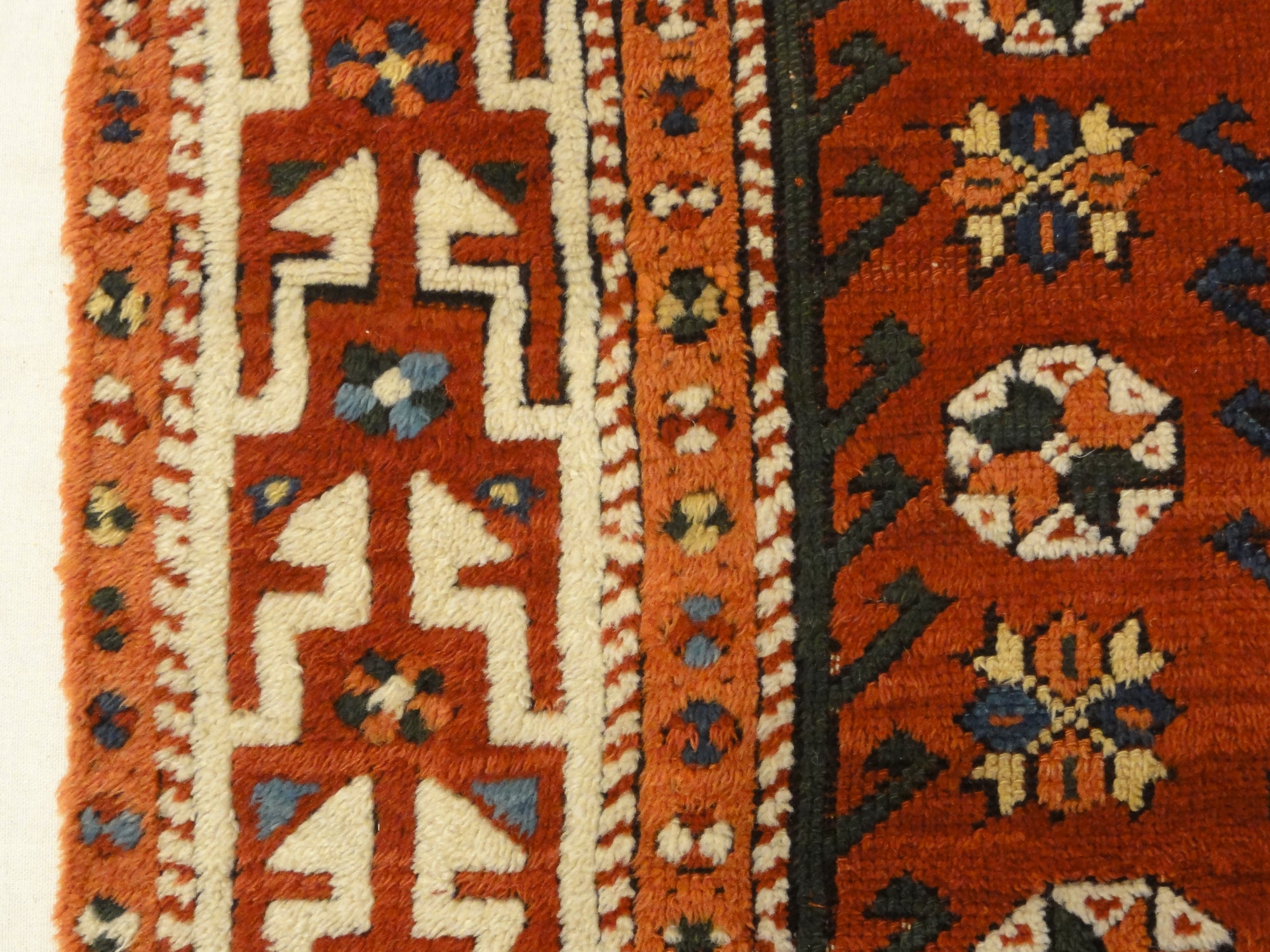 33299 Antique Turkish Bergama