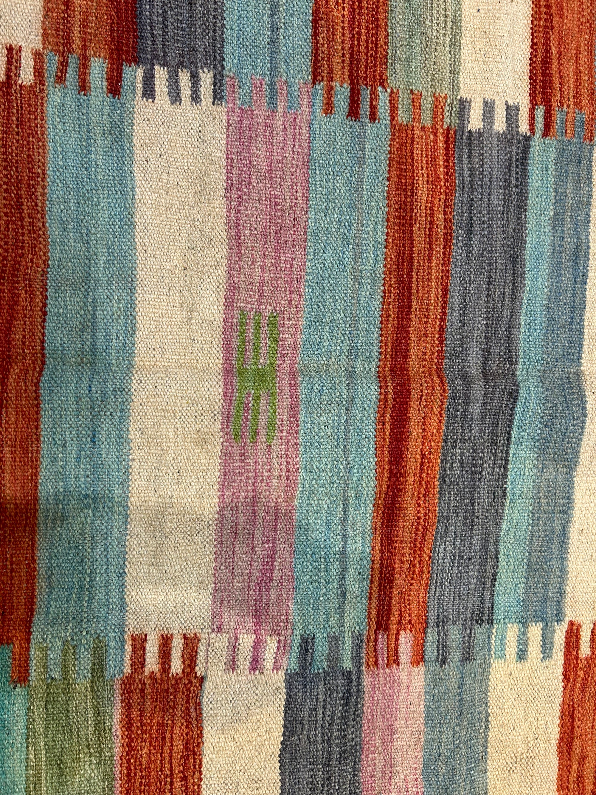 24446 Kilim Rug Ziegler & Co.