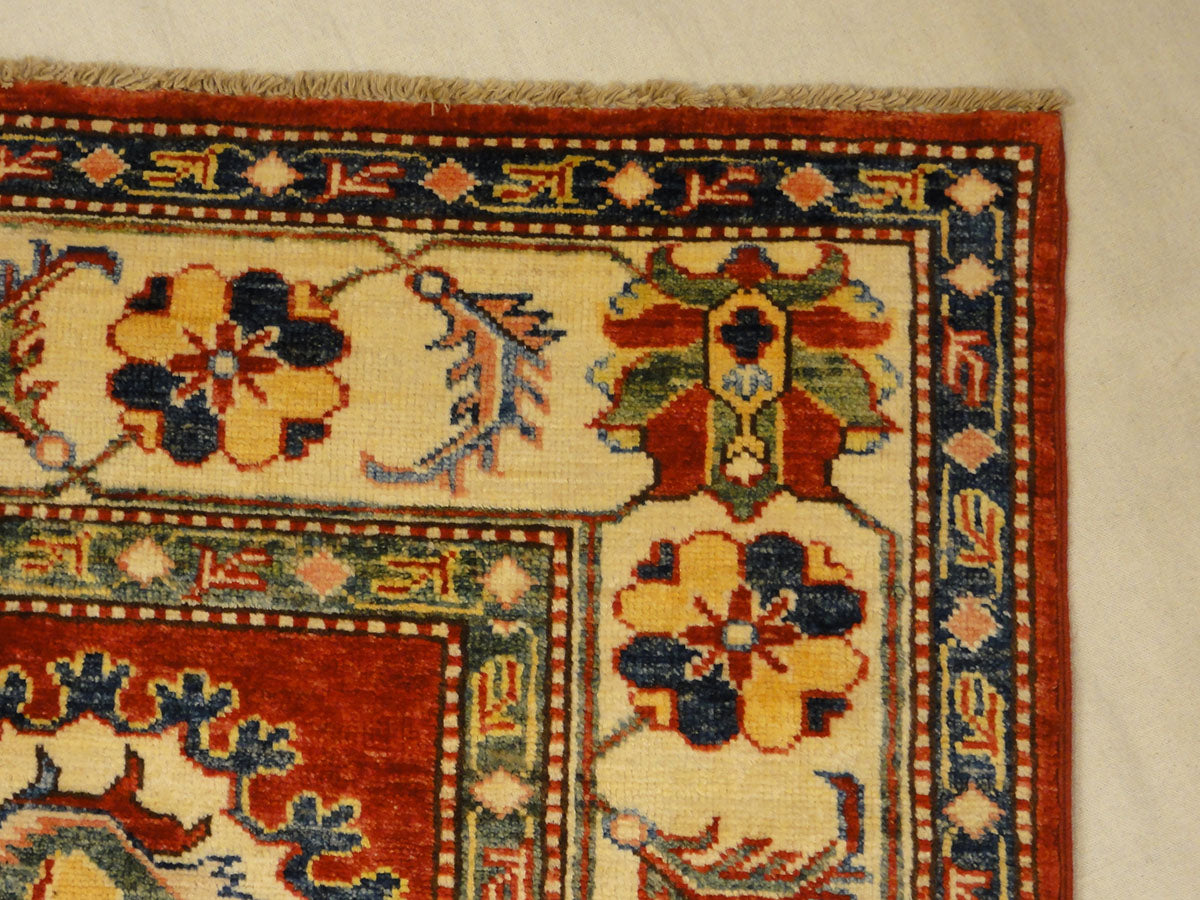 31005 Turkoman Caucasian Rug