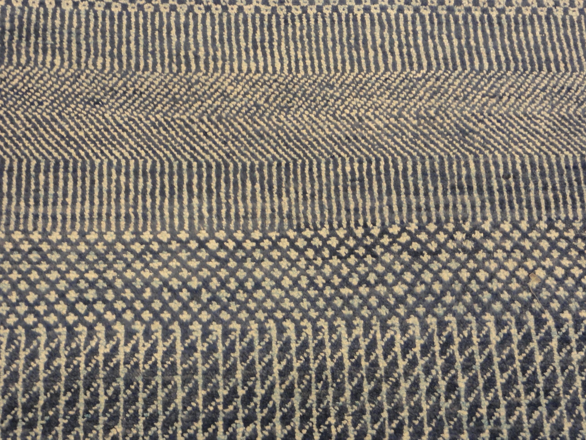 30524 Blue Modern Rug