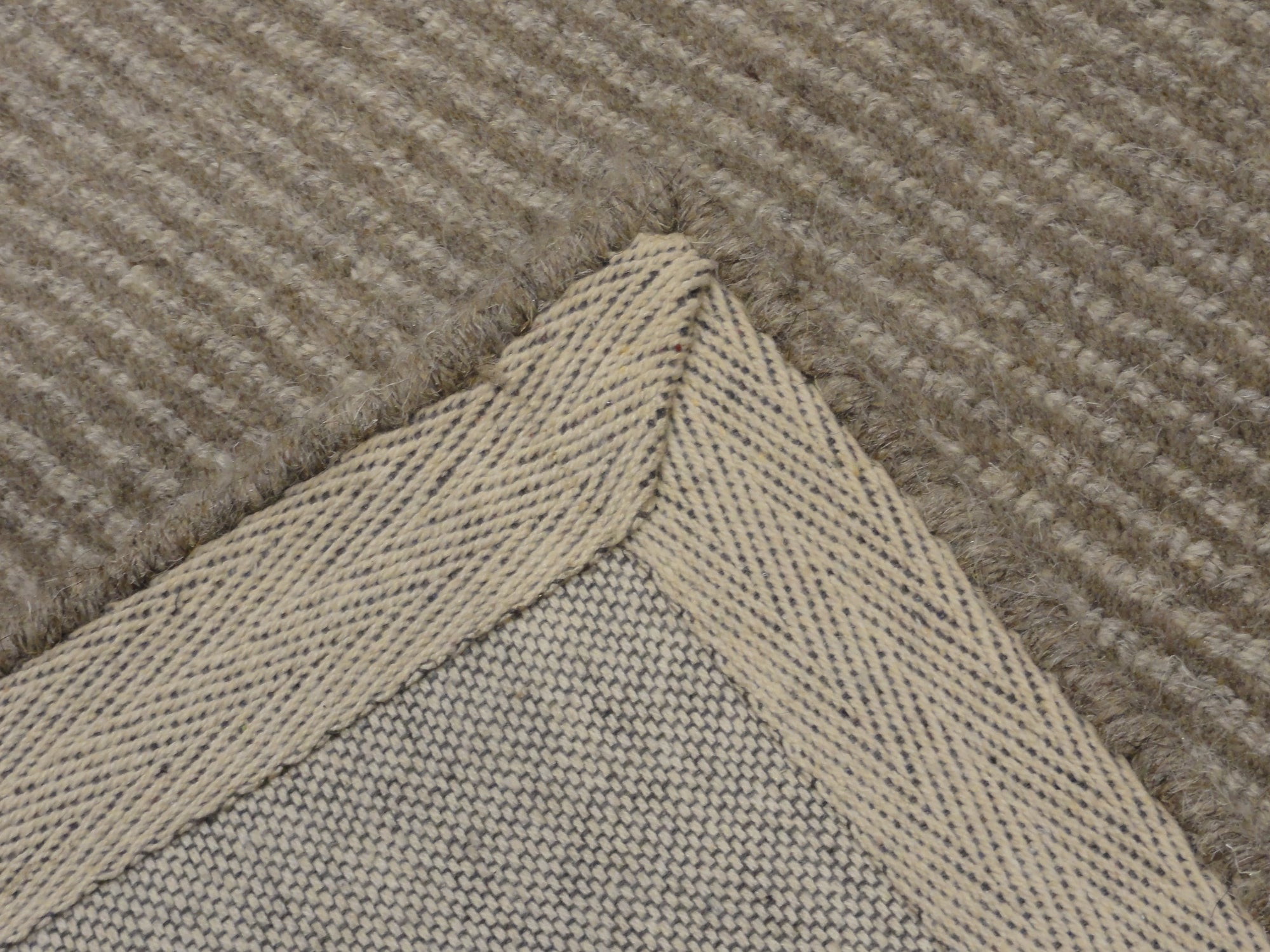 31490 Natural Modern Oasis