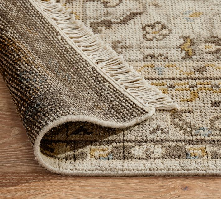How to Tell If a Rug Is Handmade: A Buyer’s Guide