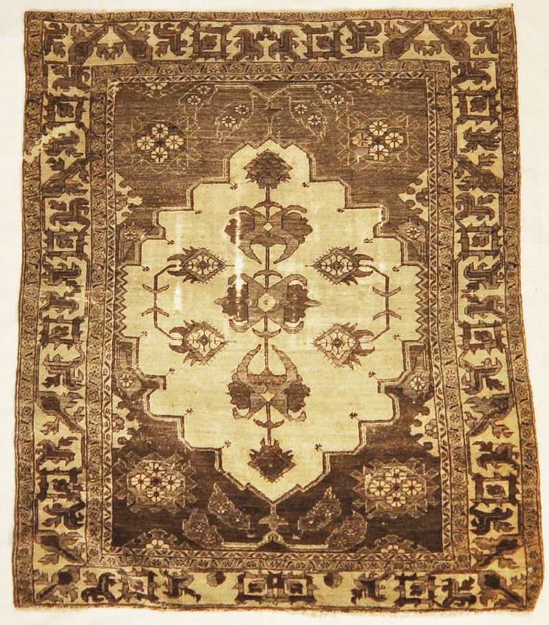 Antique Bakhshayesh rugs and more oriental carpet 31538-