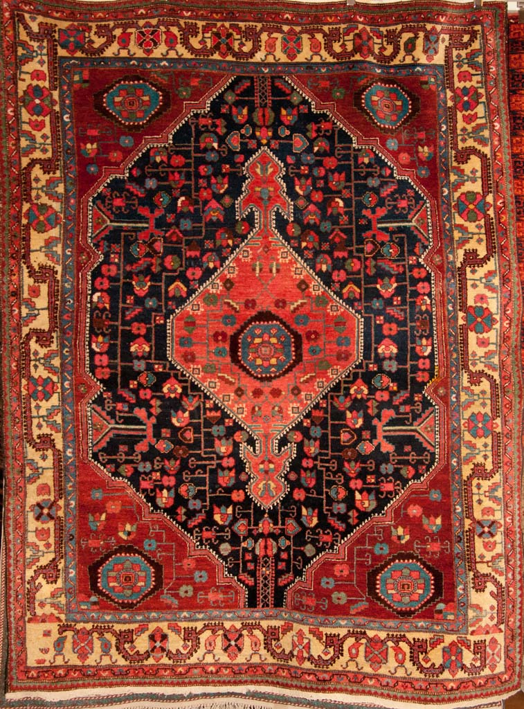 Antique Bakhshayesh Persian Rug