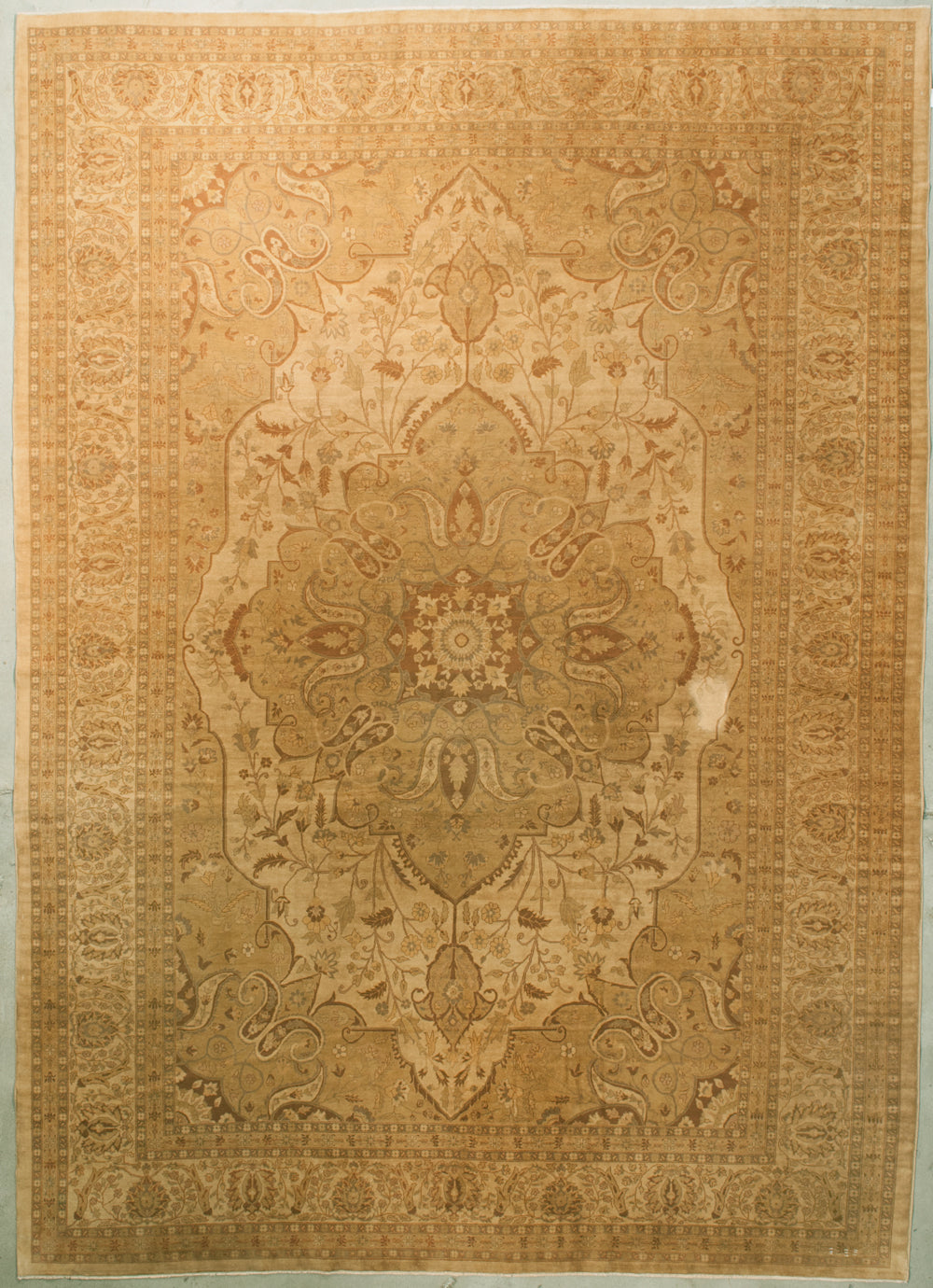 Finest Haj-Jalili Tabriz Rugs and more oriental carpet 35502-