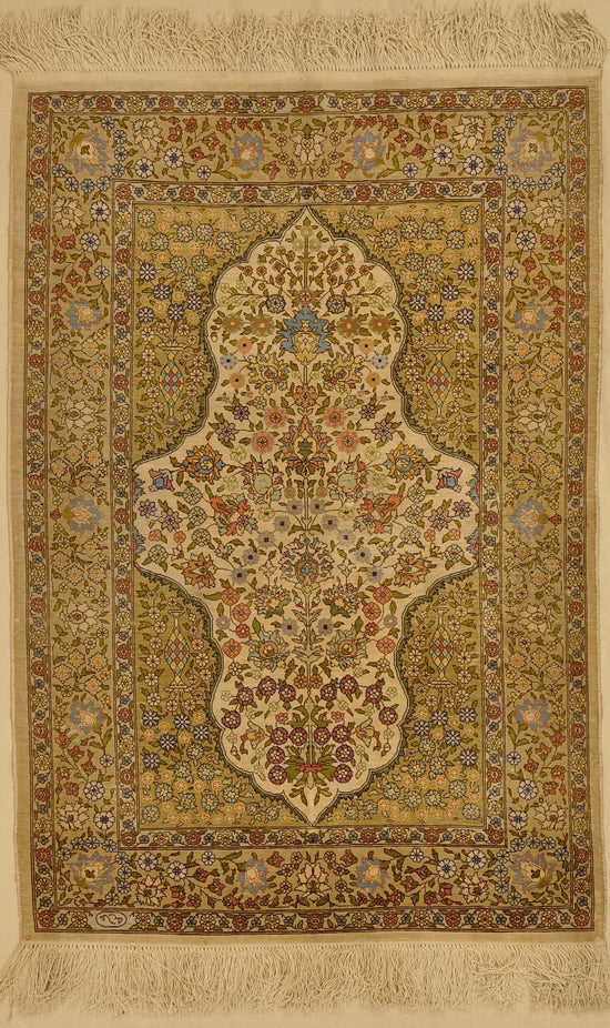 Vintage Silk Hereke