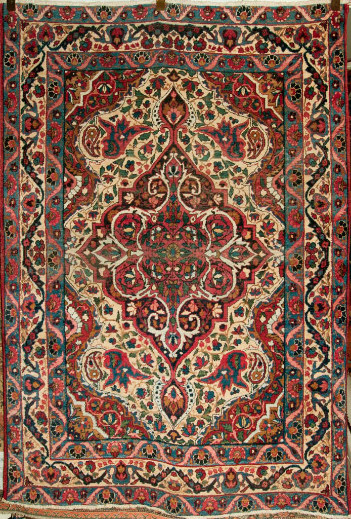 Fine Antique Kermanshan Rug