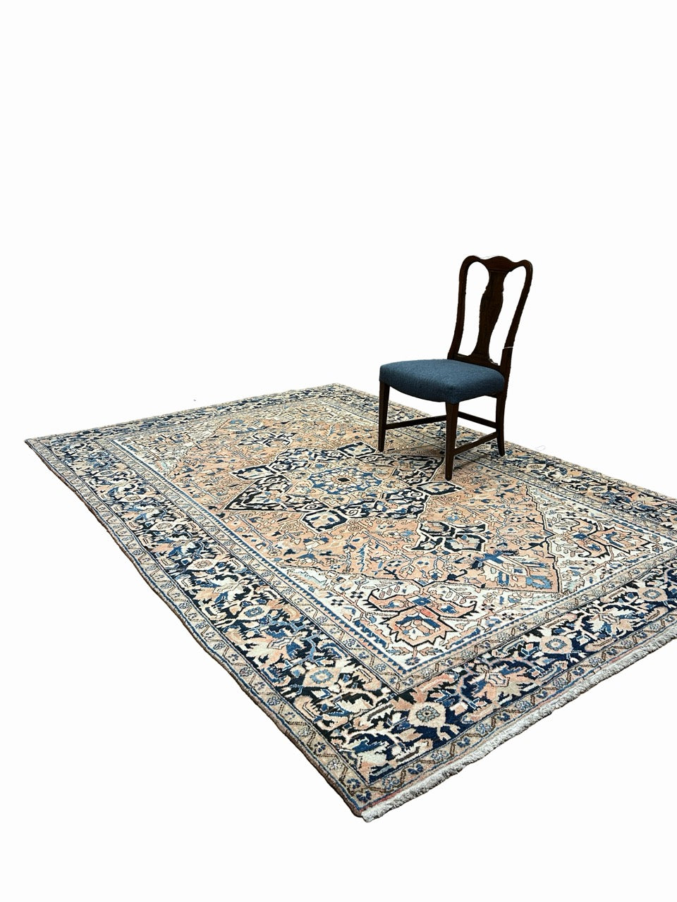 Antique Heriz 24423