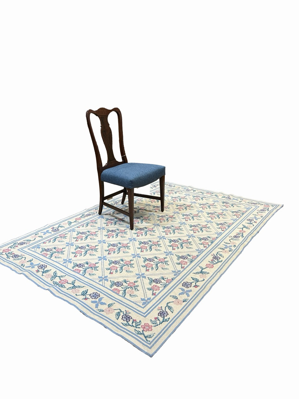Needle Point Rug 32139