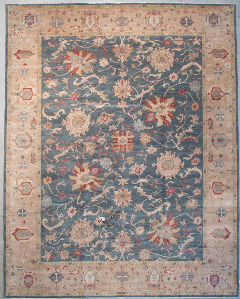 Fine Egyptian Sultanabad Rug