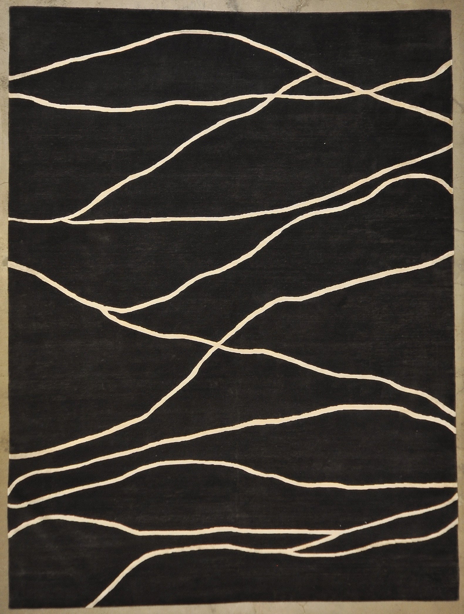 Modern Black rugs and more oriental carpet 33396-