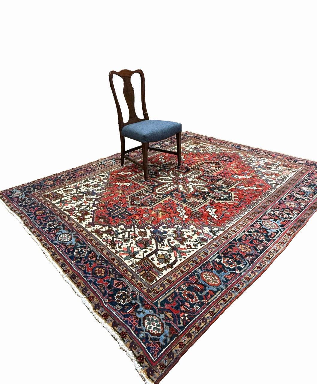 Antique Heriz 24658