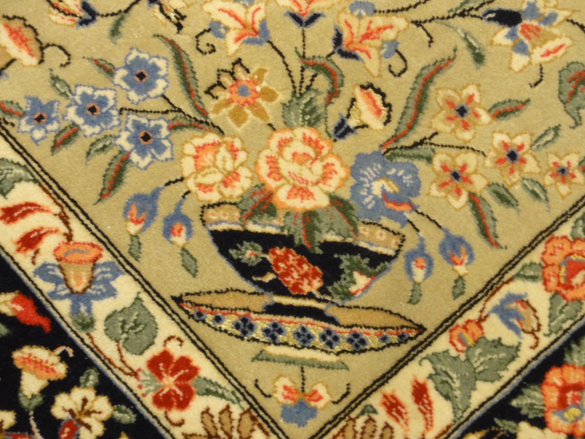 33271 Vintage Persian Qum