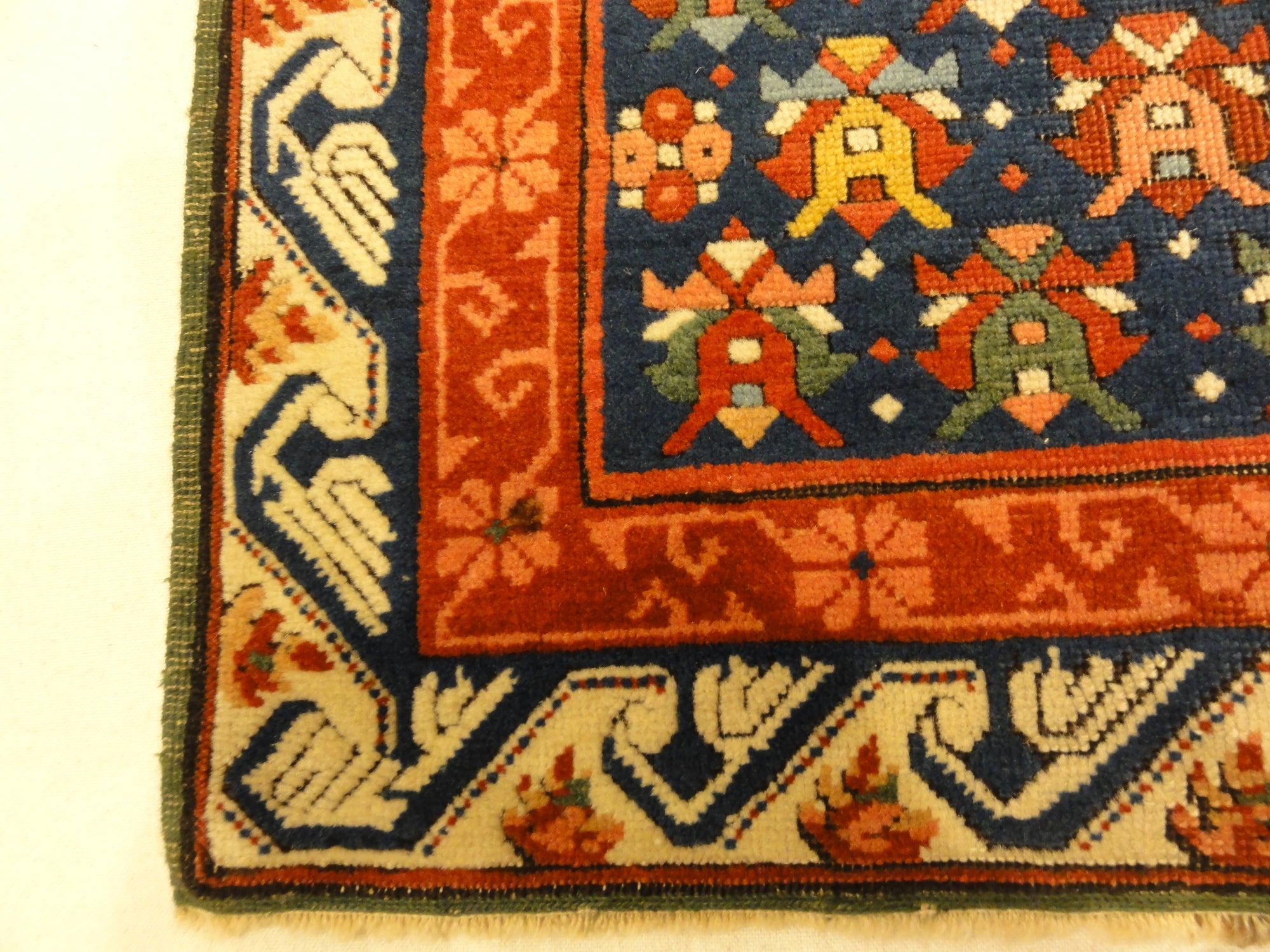 30653 Rare Antique Cabbage Rose Seychour Rug ca. 1850&#39;s