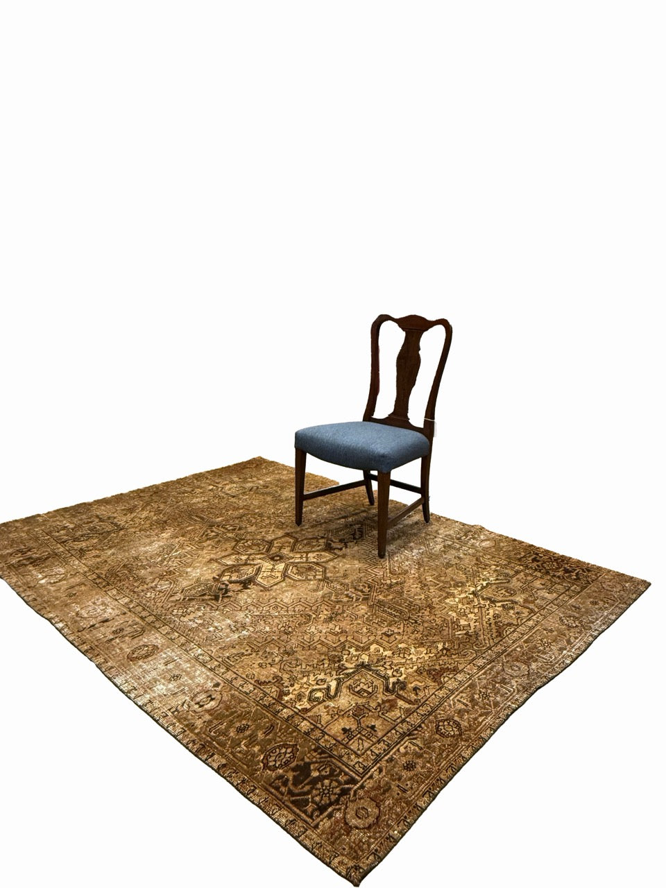 Antique Heriz 28329