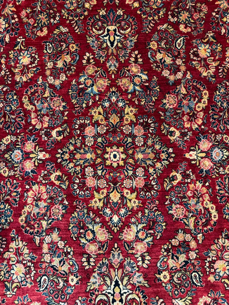 Antique Persian Sarouk 24546
