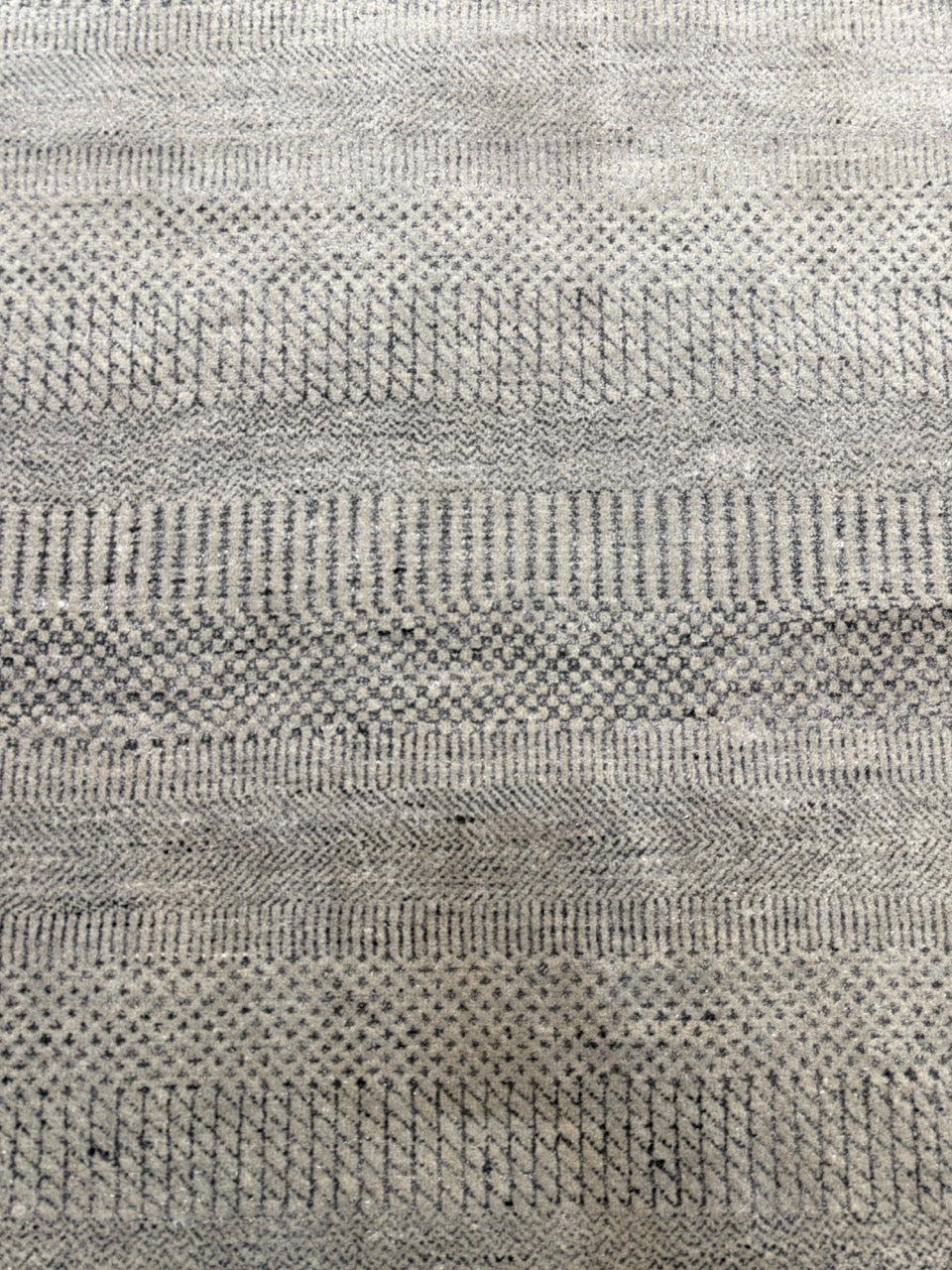 Modern Rug 33984