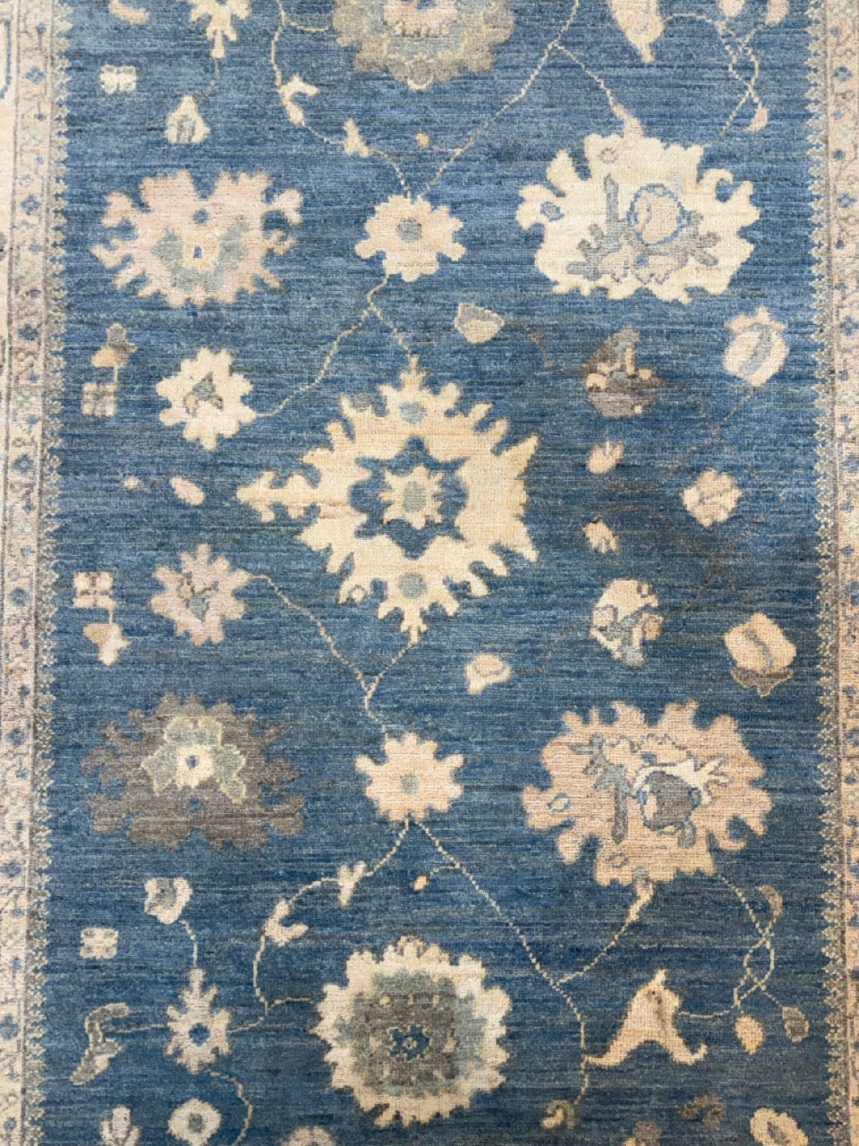 Fine Ziegler &amp; Co Usak 23486