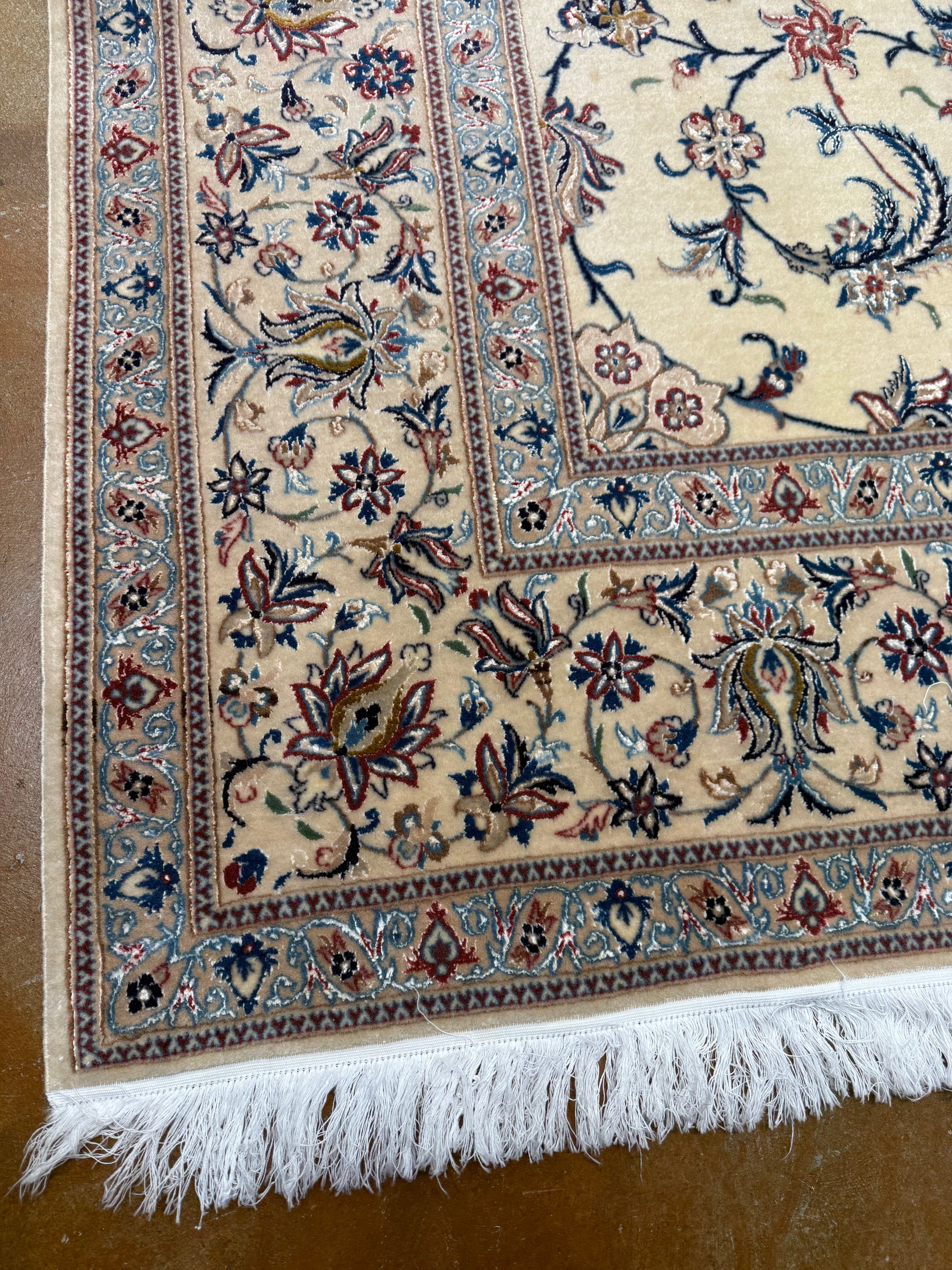Finest Vintage Nain Habibian 24418