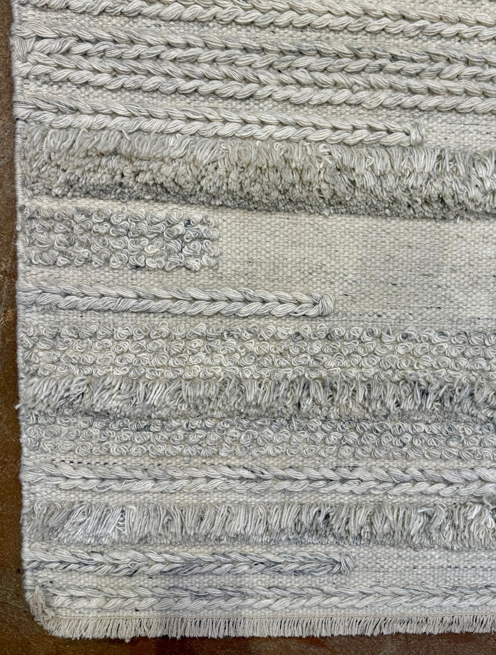 Modern Ivory Rug 34060