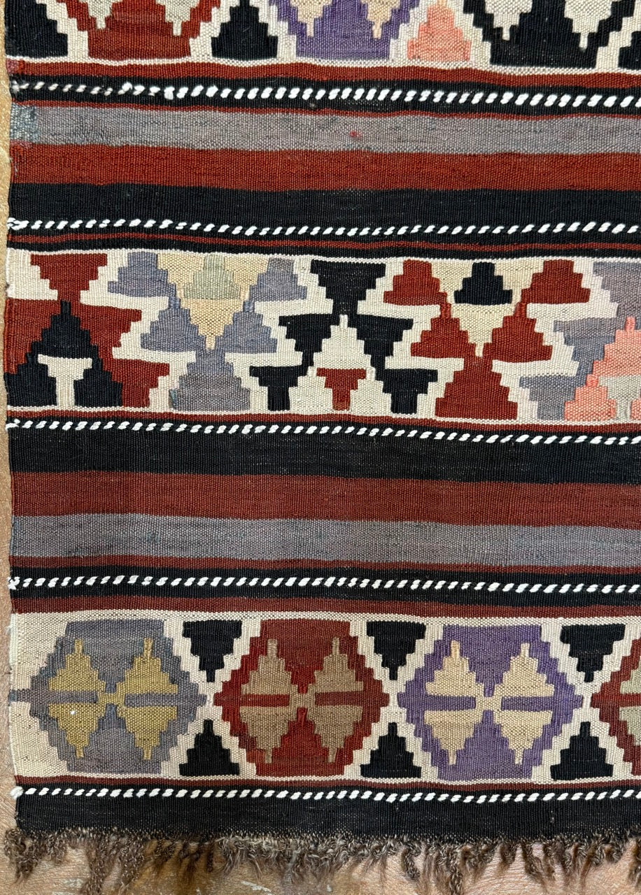 Tribal Qashqai 24451